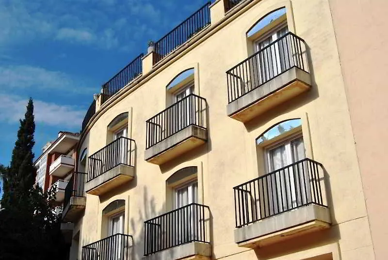 Apartment Apartaments Ar Enjoy Monjardi Lloret de Mar