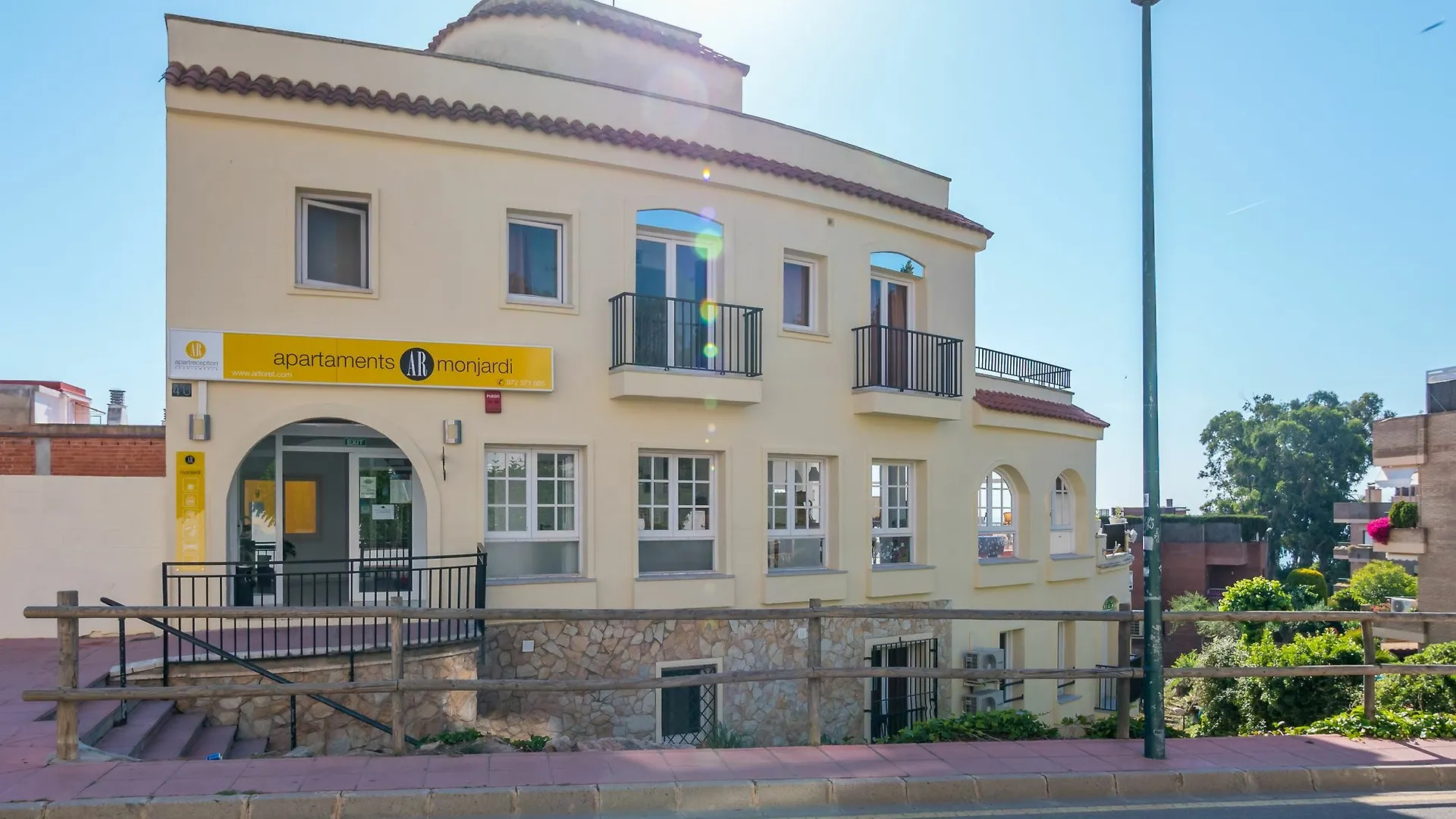 Apartment Apartaments Ar Enjoy Monjardi Lloret de Mar Spanien